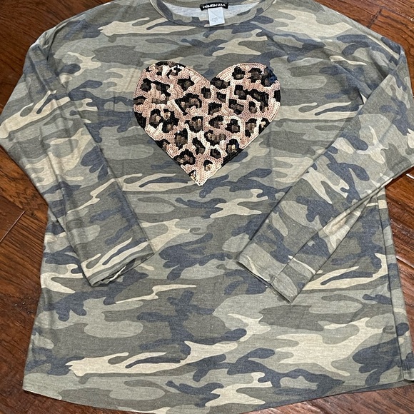 HEIMISH USA Tops - Heimish USA Camouflage with Leopard Sequin Heart